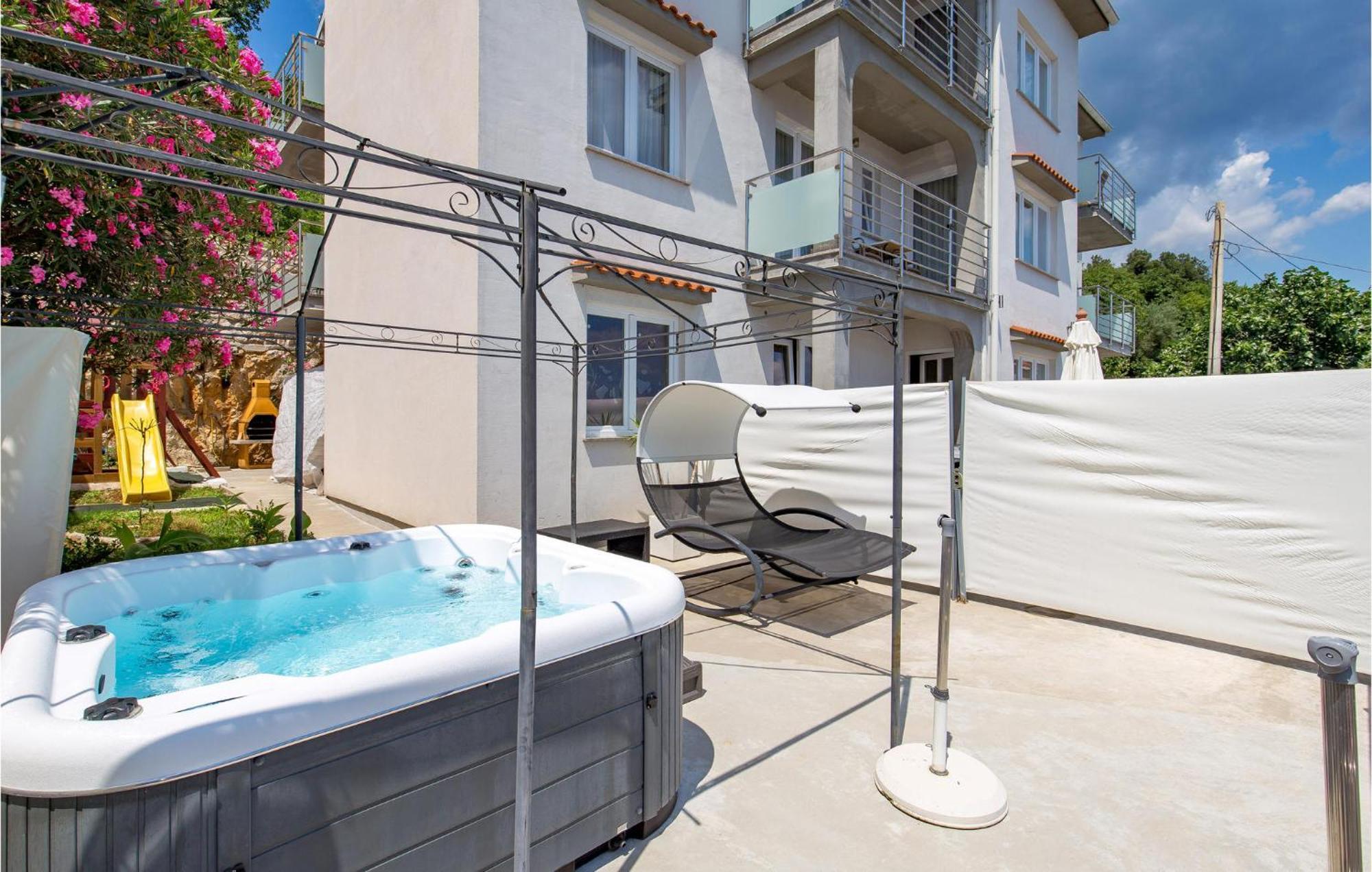 1 Bedroom Gorgeous Apartment In Moscenicka Draga Exterior photo